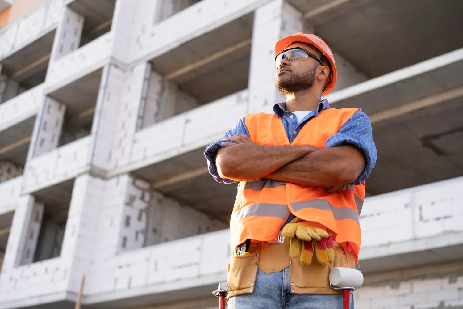 Trabalhador em canteiro de obras — setor atendido pela contabilidade para construção civil no RS